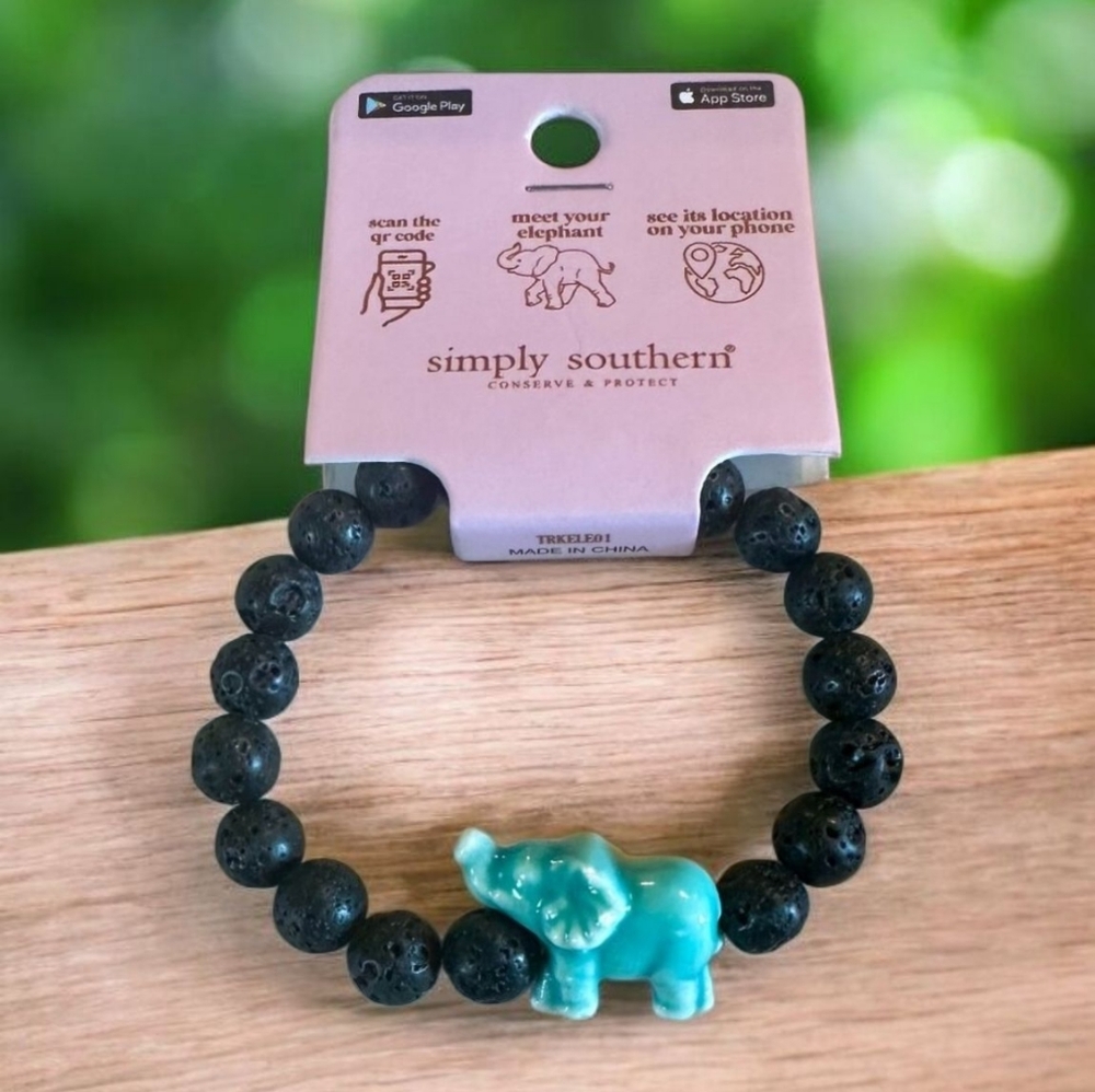 Simply Southern Beaded Black Elephant Tracker Bracelet w/Blue Elephant NWT
